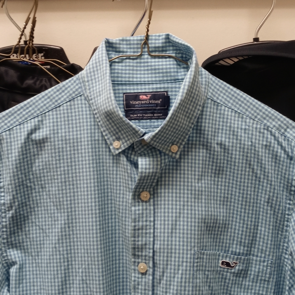 Vineyard Vines button down shirt.  Blue and light aqua gingham.  Slim fit tucker